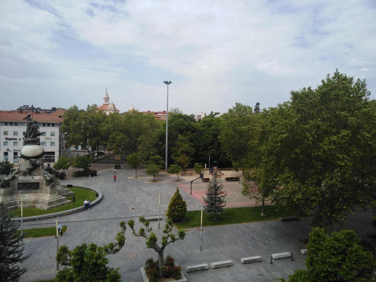 Hotel Colon Plaza Valladolid Exterior photo
