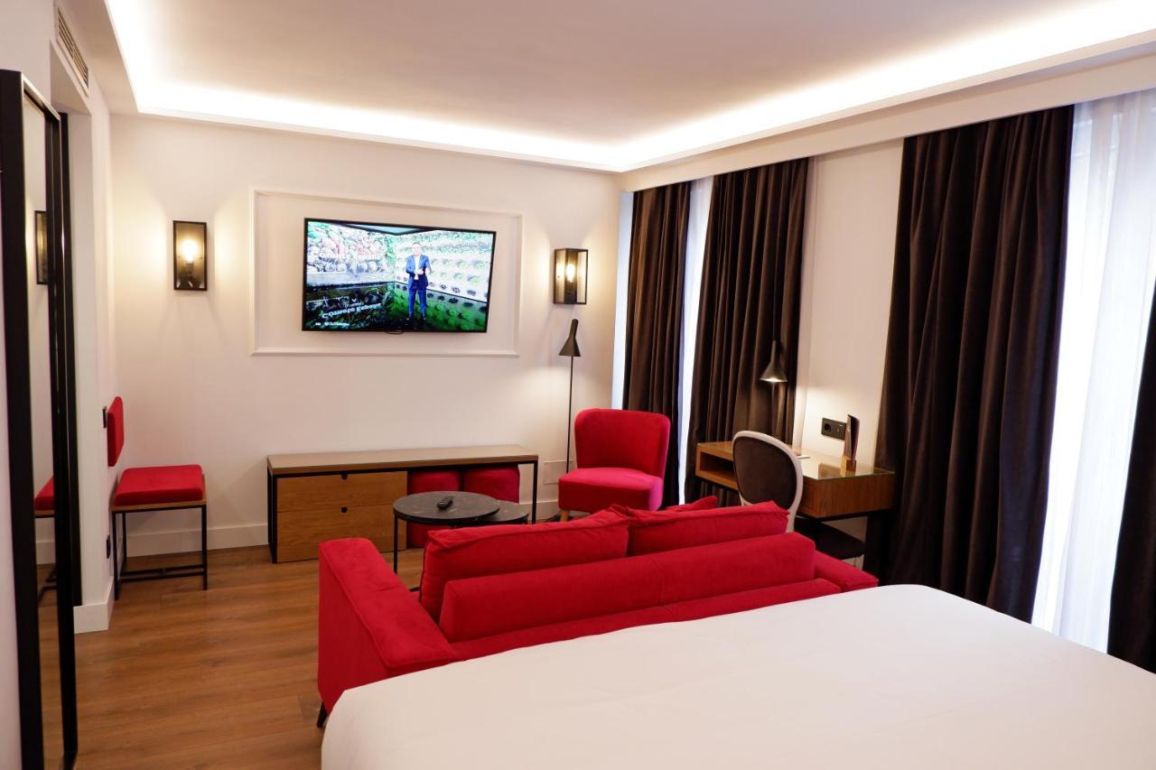 Hotel Colon Plaza Valladolid Exterior photo