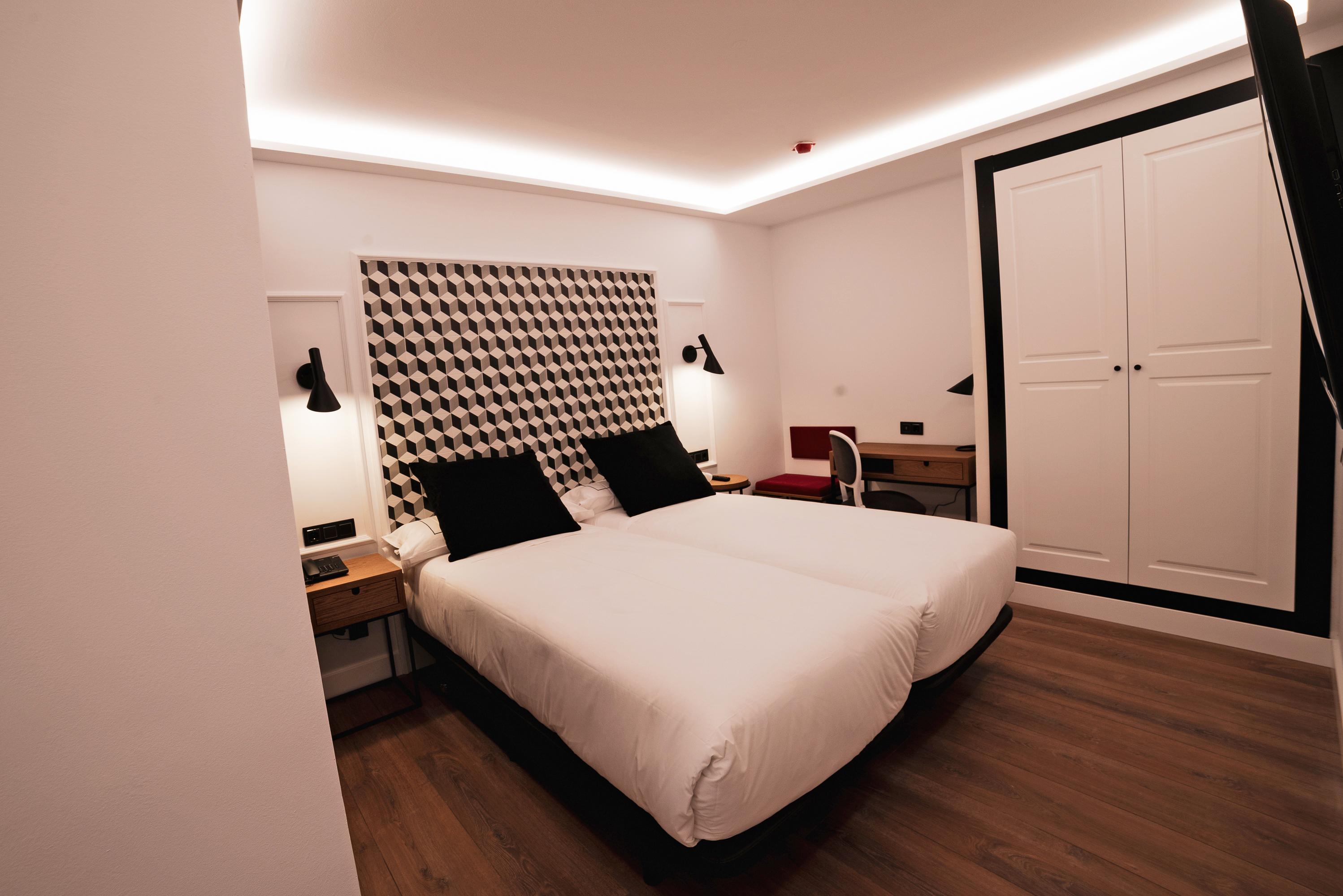 Hotel Colon Plaza Valladolid Exterior photo
