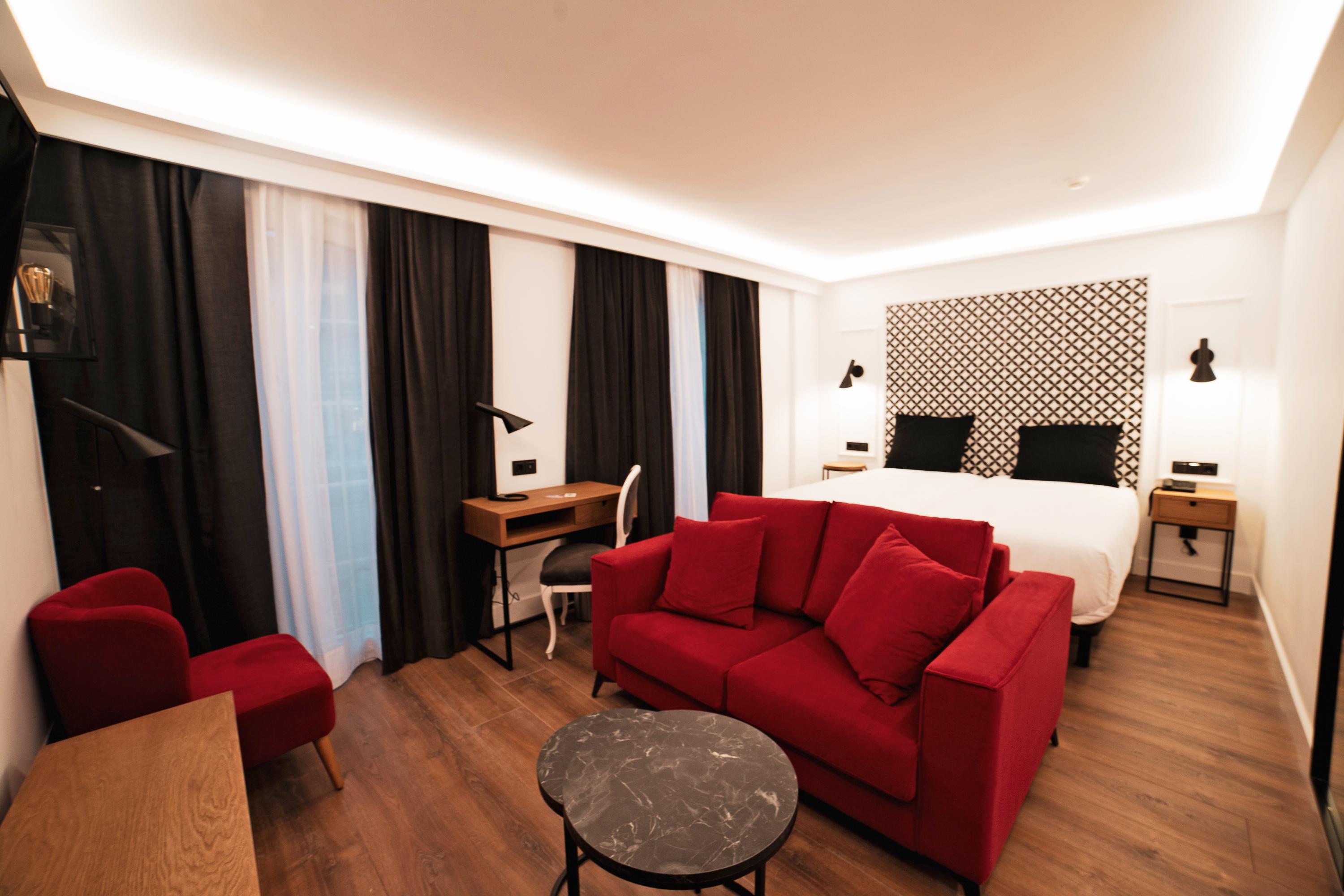 Hotel Colon Plaza Valladolid Exterior photo